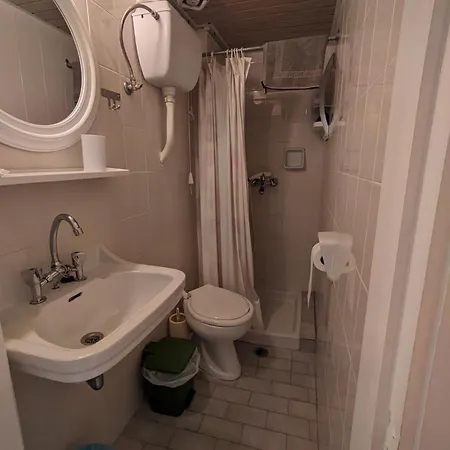 Anna Christina 2* 卡梅纳维洛拉