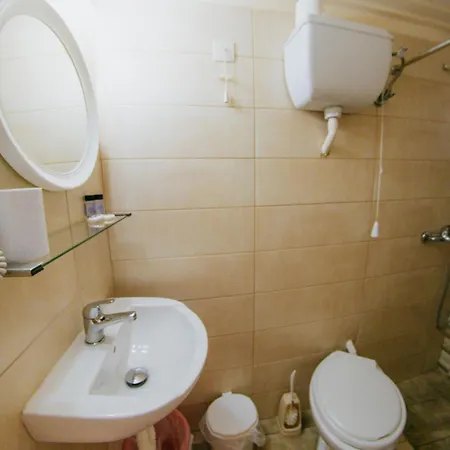 Anna Christina Hotel 2*