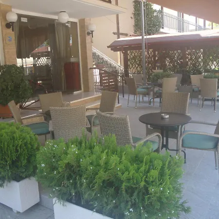 Hotel Anna Christina Kamena Vourla