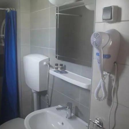 Anna Christina Hotel Kamena Vourla